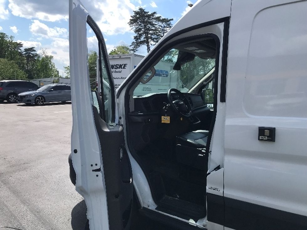 Cargo Van (Panel Van)-Light and Medium Duty Trucks-Ford-2020-Transit 250-Jessup-MD-79,503\n\t\tmiles-$ 33,500 - Image 15