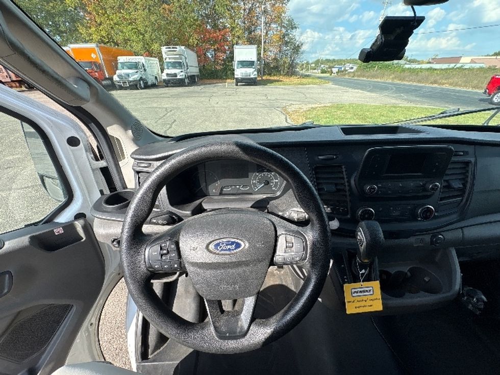 Cargo Van (Panel Van)-Light and Medium Duty Trucks-Ford-2020-Transit 250-Kalamazoo-MI-108,651\n\t\tmiles-$ 29,500 - Image 18