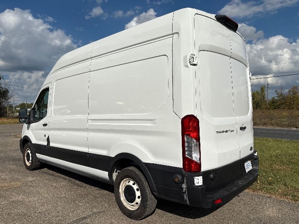 Cargo Van (Panel Van)-Light and Medium Duty Trucks-Ford-2020-Transit 250-Kalamazoo-MI-108,651\n\t\tmiles-$ 29,500 - Image 6