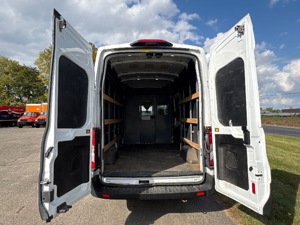 Cargo Van (Panel Van)-Light and Medium Duty Trucks-Ford-2020-Transit 250-Kalamazoo-MI-108,651\n\t\tmiles-$ 29,500 - Image 8