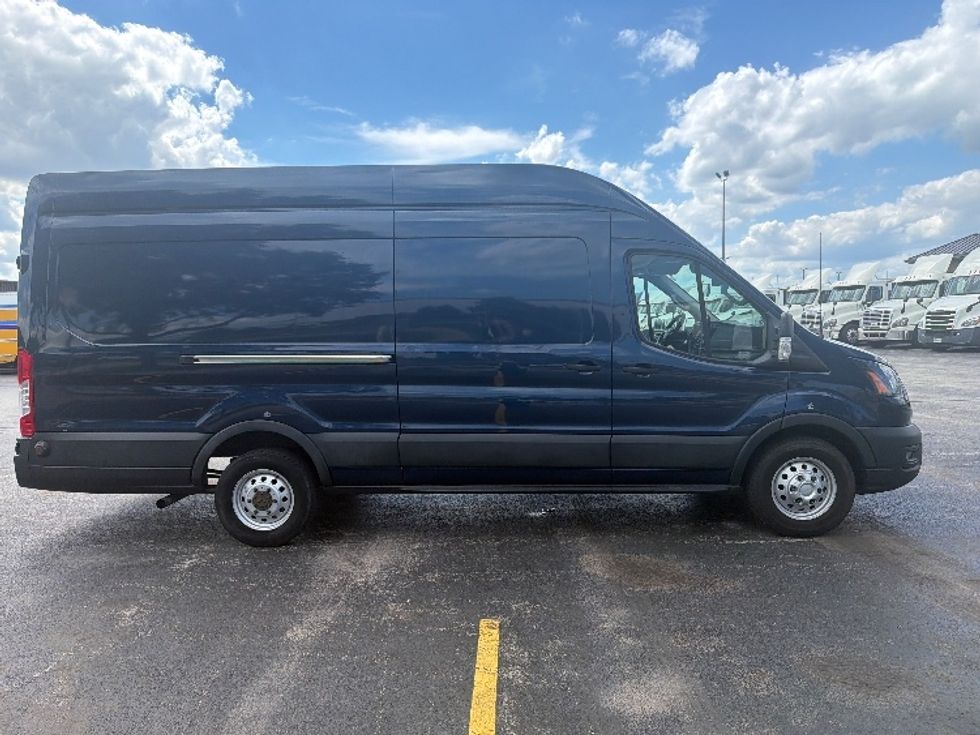 Cargo Van (Panel Van)-Light and Medium Duty Trucks-Ford-2020-Transit 250-La Porte-IN-107,042\n\t\tmiles-$ 29,250 - Image 14