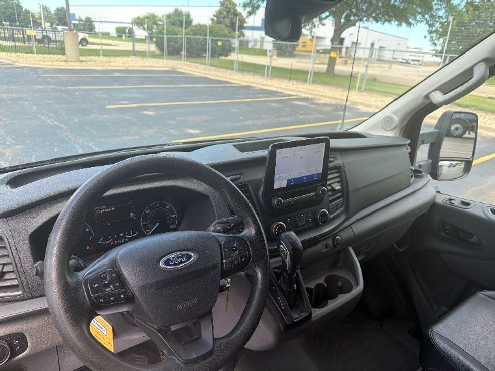 Cargo Van (Panel Van)-Light and Medium Duty Trucks-Ford-2020-Transit 250-La Porte-IN-107,042\n\t\tmiles-$ 29,250 - Image 16