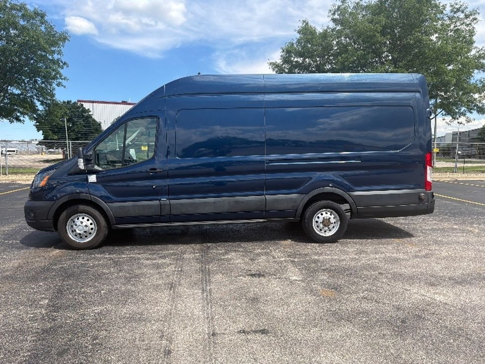 Cargo Van (Panel Van)-Light and Medium Duty Trucks-Ford-2020-Transit 250-La Porte-IN-107,042\n\t\tmiles-$ 29,250 - Image 4
