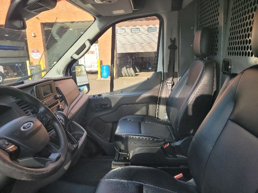 Cargo Van (Panel Van)-Light and Medium Duty Trucks-Ford-2020-Transit 250-La Porte-IN-56,778\n\t\tmiles-$ 33,750 - Image 18