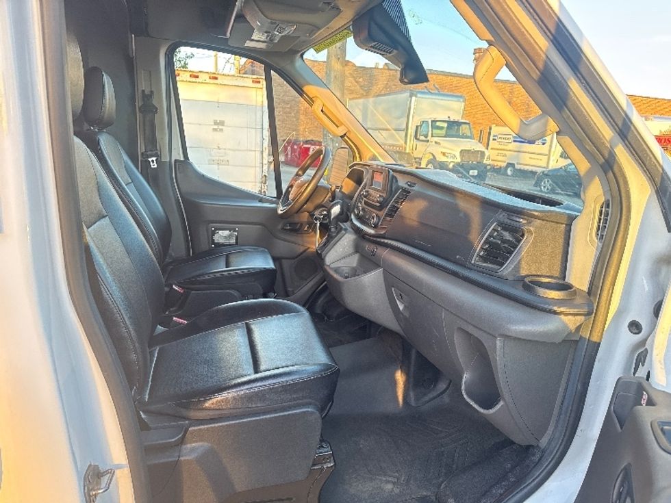 Cargo Van (Panel Van)-Light and Medium Duty Trucks-Ford-2020-Transit 250-La Porte-IN-67,946\n\t\tmiles-$ 33,250 - Image 22