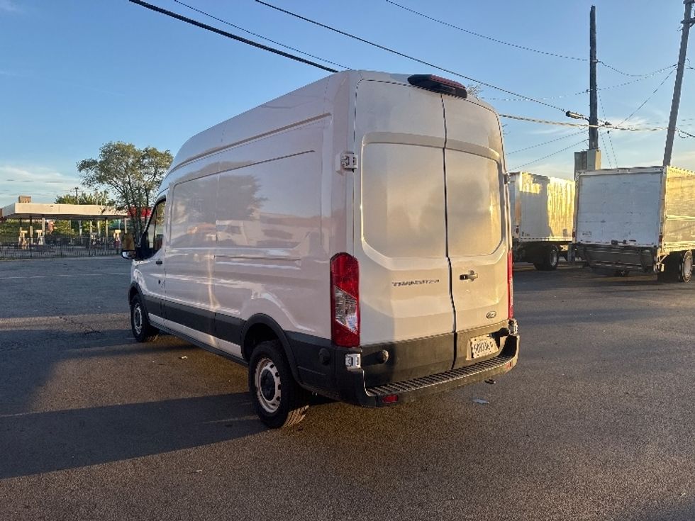 Cargo Van (Panel Van)-Light and Medium Duty Trucks-Ford-2020-Transit 250-La Porte-IN-67,946\n\t\tmiles-$ 33,250 - Image 6