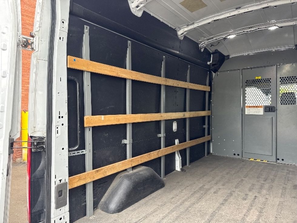 Cargo Van (Panel Van)-Light and Medium Duty Trucks-Ford-2020-Transit 250-La Porte-IN-73,329\n\t\tmiles-$ 32,750 - Image 11