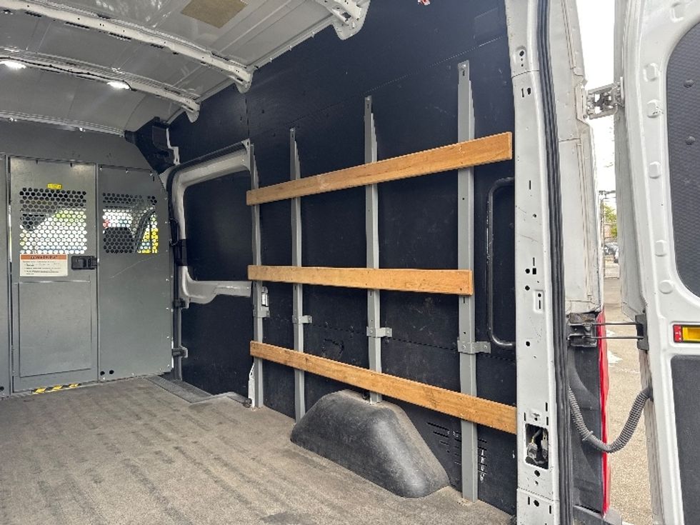 Cargo Van (Panel Van)-Light and Medium Duty Trucks-Ford-2020-Transit 250-La Porte-IN-73,329\n\t\tmiles-$ 32,750 - Image 12