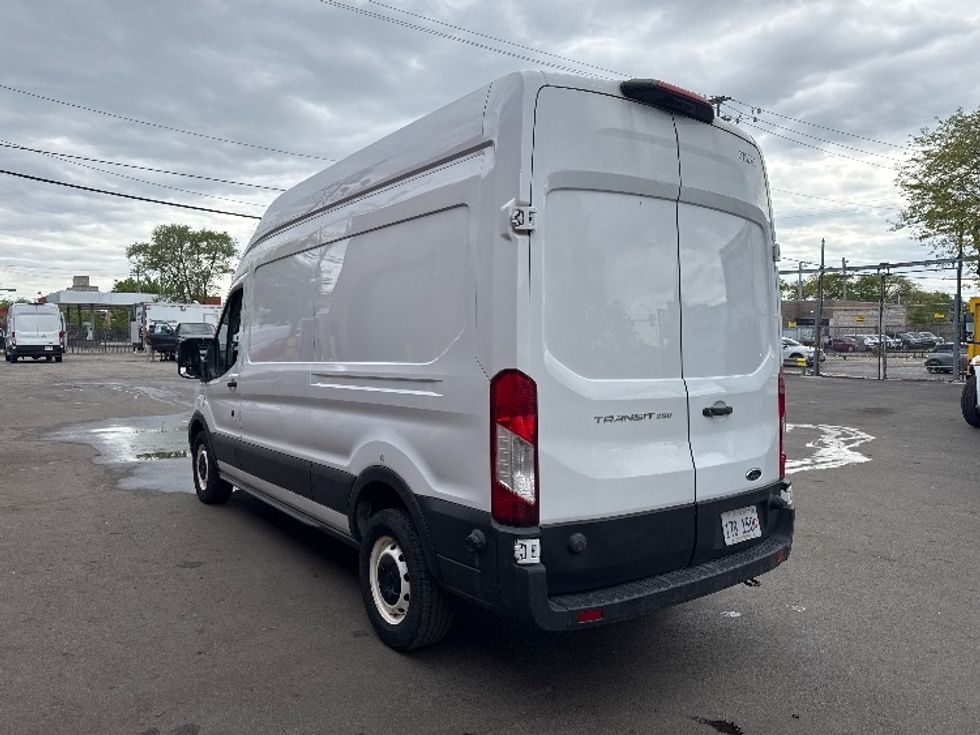 Cargo Van (Panel Van)-Light and Medium Duty Trucks-Ford-2020-Transit 250-La Porte-IN-73,329\n\t\tmiles-$ 32,750 - Image 6