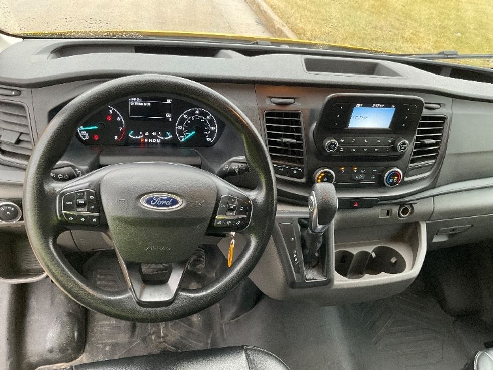 Cargo Van (Panel Van)-Light and Medium Duty Trucks-Ford-2020-Transit 250-La Porte-IN-95,799\n\t\tmiles-$ 26,250 - Image 15