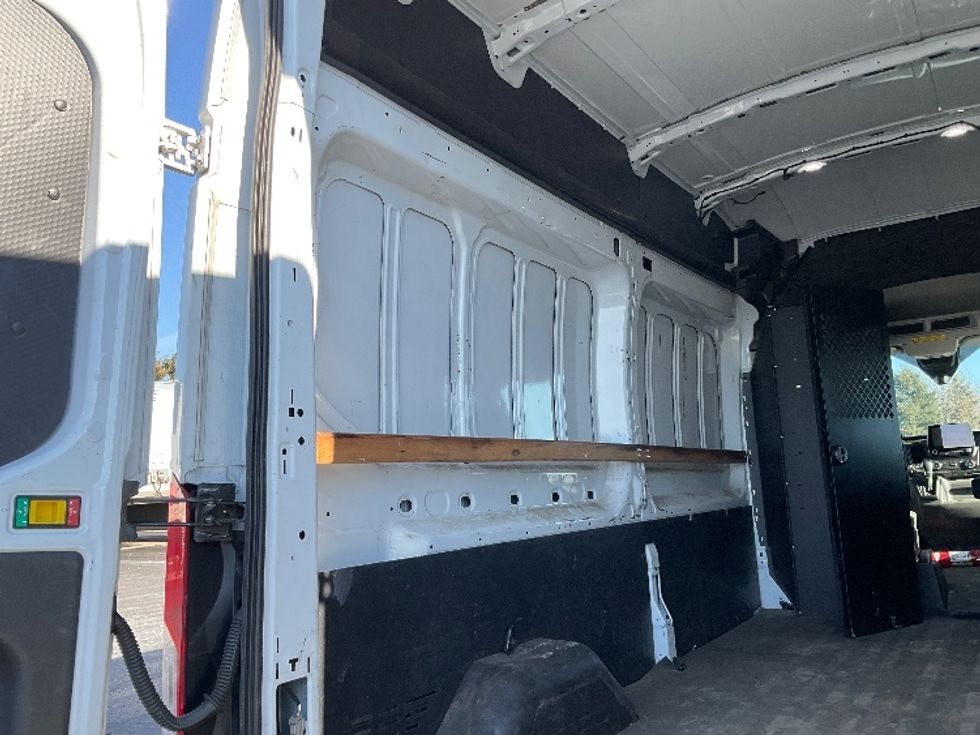 Cargo Van (Panel Van)-Light and Medium Duty Trucks-Ford-2020-Transit 250-Lancaster-PA-123,450\n\t\tmiles-$ 28,500 - Image 11