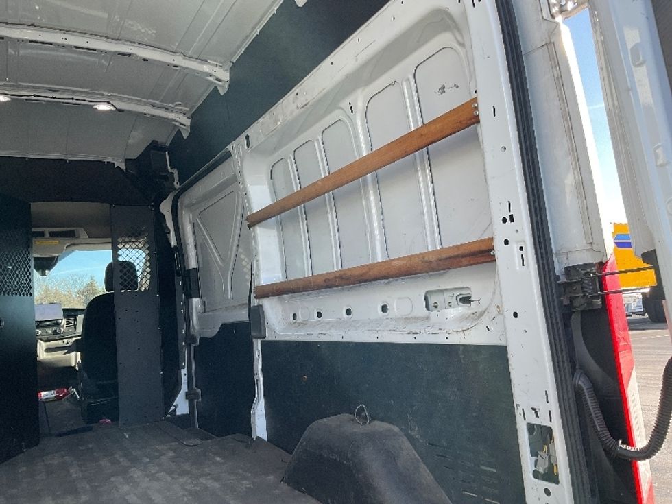 Cargo Van (Panel Van)-Light and Medium Duty Trucks-Ford-2020-Transit 250-Lancaster-PA-123,450\n\t\tmiles-$ 28,500 - Image 12