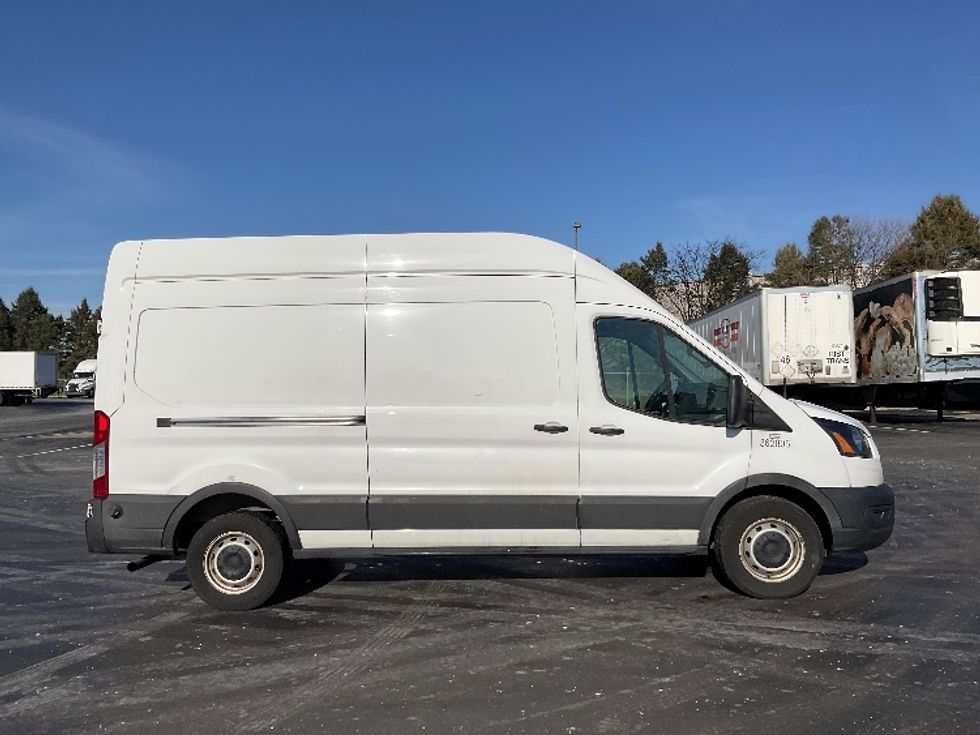 Cargo Van (Panel Van)-Light and Medium Duty Trucks-Ford-2020-Transit 250-Lancaster-PA-123,450\n\t\tmiles-$ 28,500 - Image 15