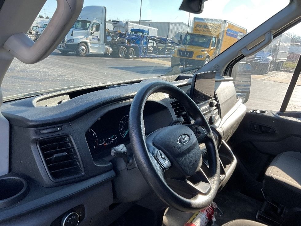 Cargo Van (Panel Van)-Light and Medium Duty Trucks-Ford-2020-Transit 250-Lancaster-PA-123,450\n\t\tmiles-$ 28,500 - Image 17