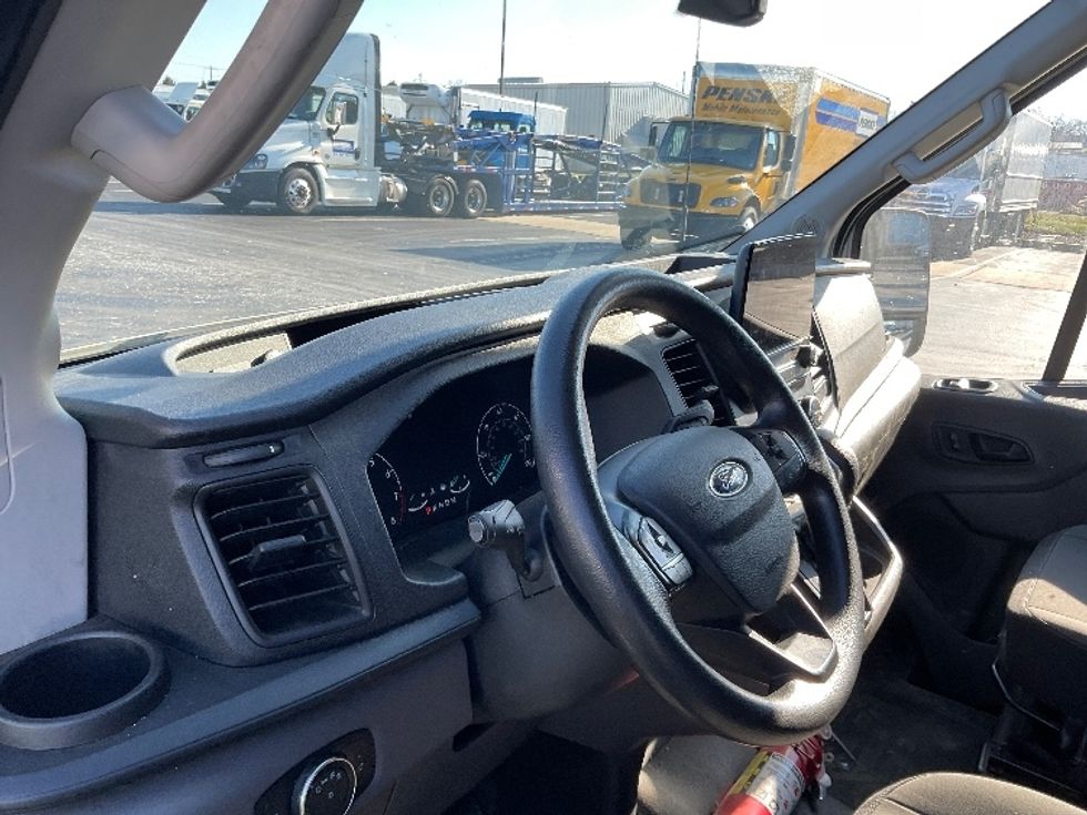 Cargo Van (Panel Van)-Light and Medium Duty Trucks-Ford-2020-Transit 250-Lancaster-PA-123,450\n\t\tmiles-$ 28,500 - Image 18