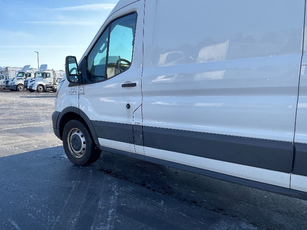 Cargo Van (Panel Van)-Light and Medium Duty Trucks-Ford-2020-Transit 250-Lancaster-PA-123,450\n\t\tmiles-$ 28,500 - Image 5
