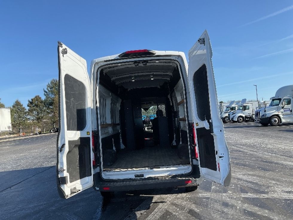 Cargo Van (Panel Van)-Light and Medium Duty Trucks-Ford-2020-Transit 250-Lancaster-PA-123,450\n\t\tmiles-$ 28,500 - Image 8
