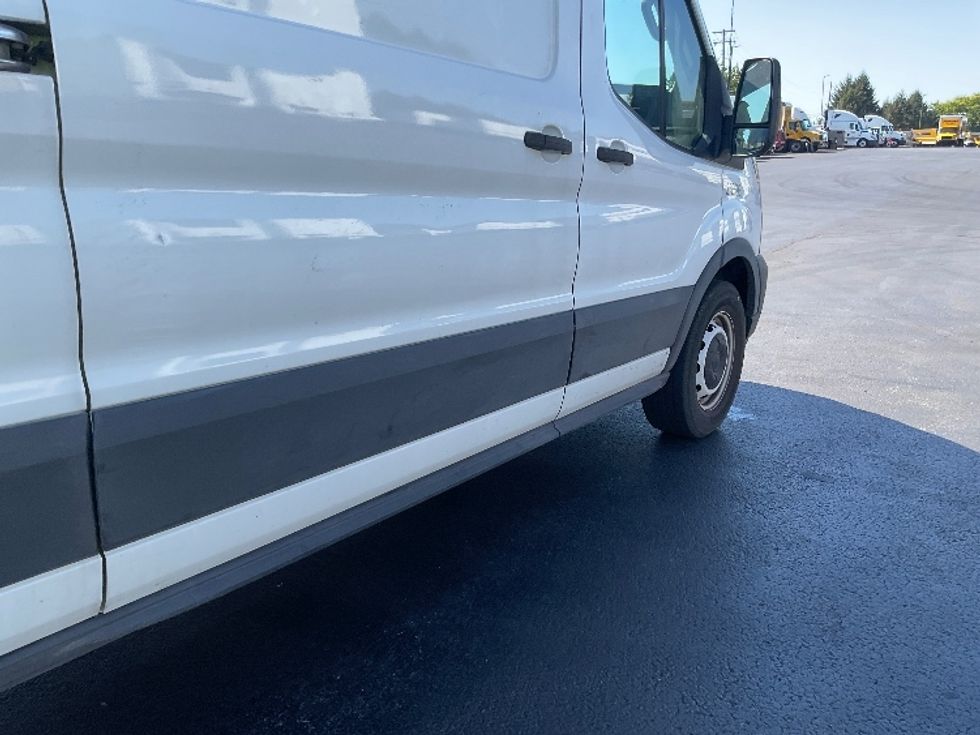 2020 Ford Transit photo 10