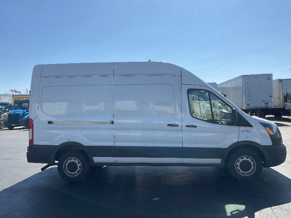 2020 Ford Transit photo 11