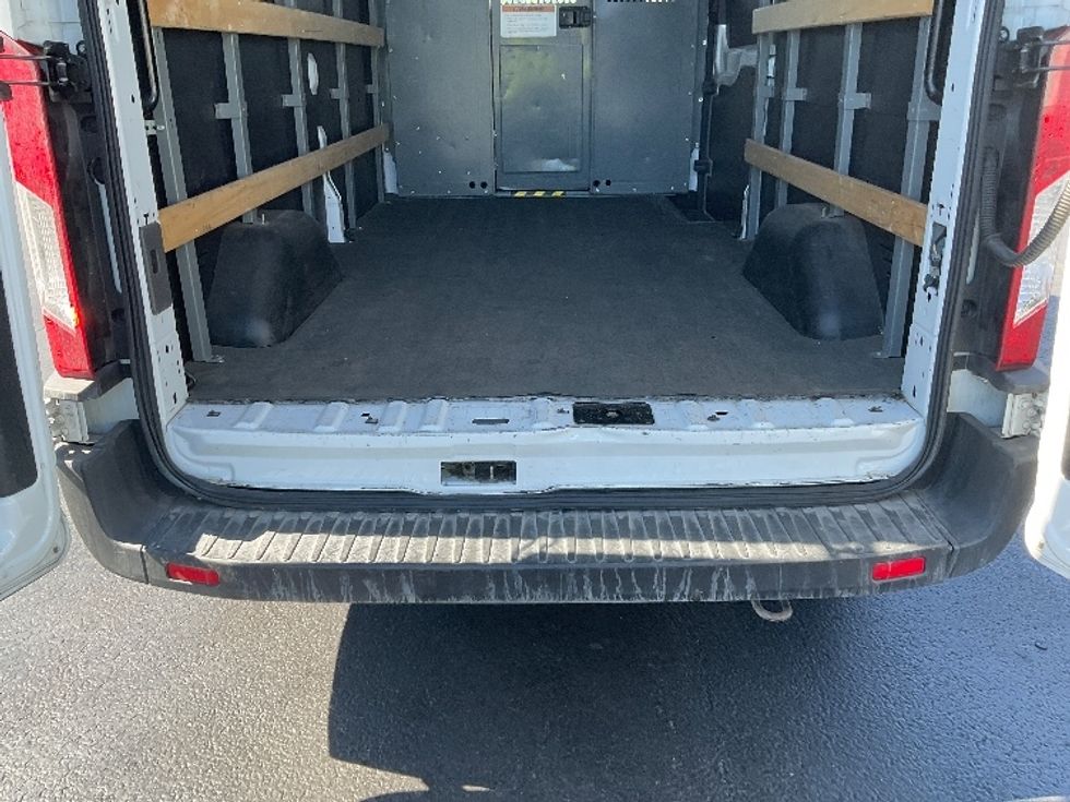 2020 Ford Transit Cargo Van photo 10