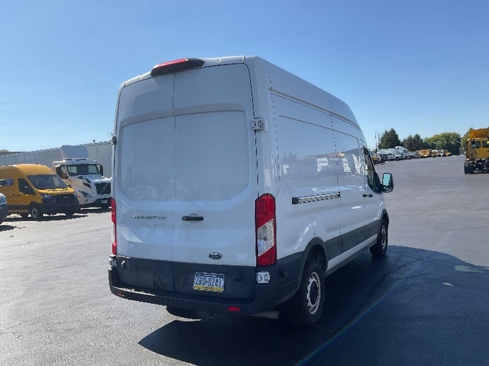 2020 Ford Transit Cargo Van photo 11