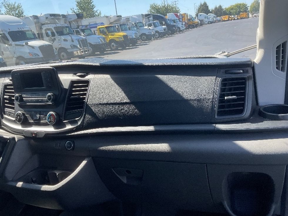 2020 Ford Transit Cargo Van photo 19