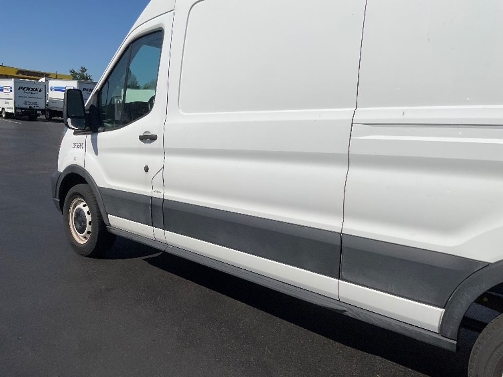2020 Ford Transit Cargo Van photo 5