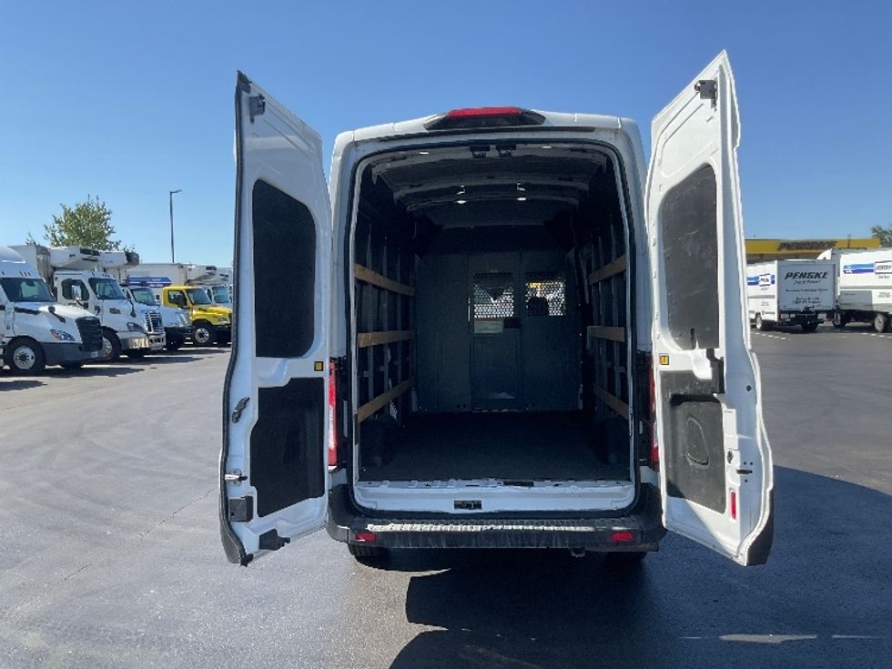 2020 Ford Transit Cargo Van photo 8