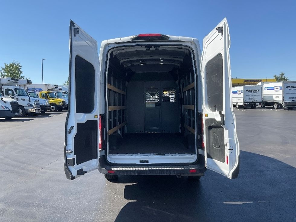 2020 Ford Transit Cargo Van photo 9