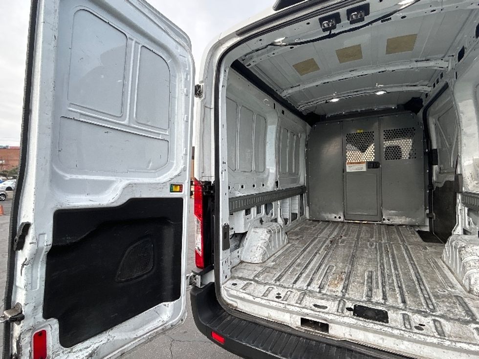 Cargo Van (Panel Van)-Light and Medium Duty Trucks-Ford-2020-Transit 250-Las Vegas-NV-177,370\n\t\tmiles-$ 21,000 - Image 10