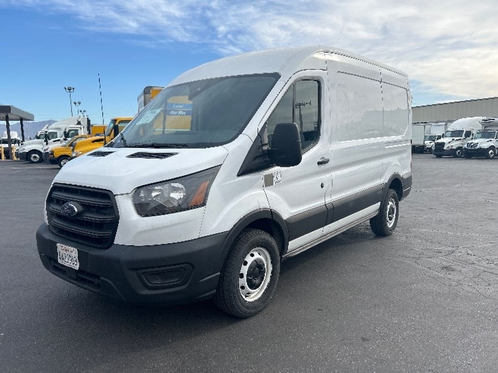 Cargo Van (Panel Van)-Light and Medium Duty Trucks-Ford-2020-Transit 250-Las Vegas-NV-177,370\n\t\tmiles-$ 21,000 - Image 3