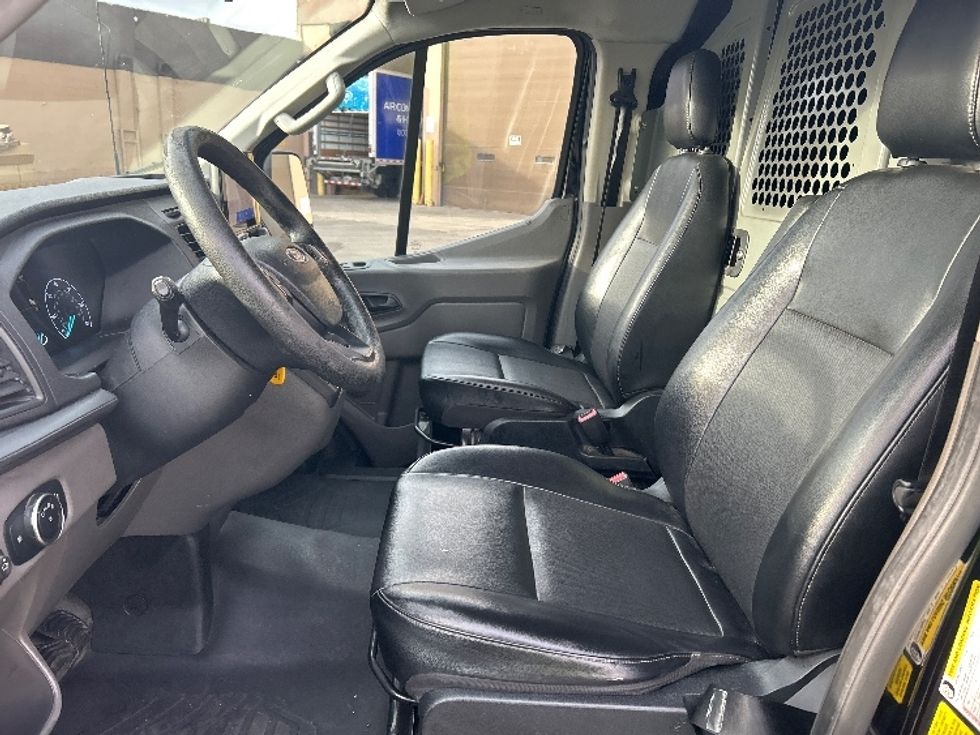 Cargo Van (Panel Van)-Light and Medium Duty Trucks-Ford-2020-Transit 250-Las Vegas-NV-45,141\n\t\tmiles-$ 28,500 - Image 18
