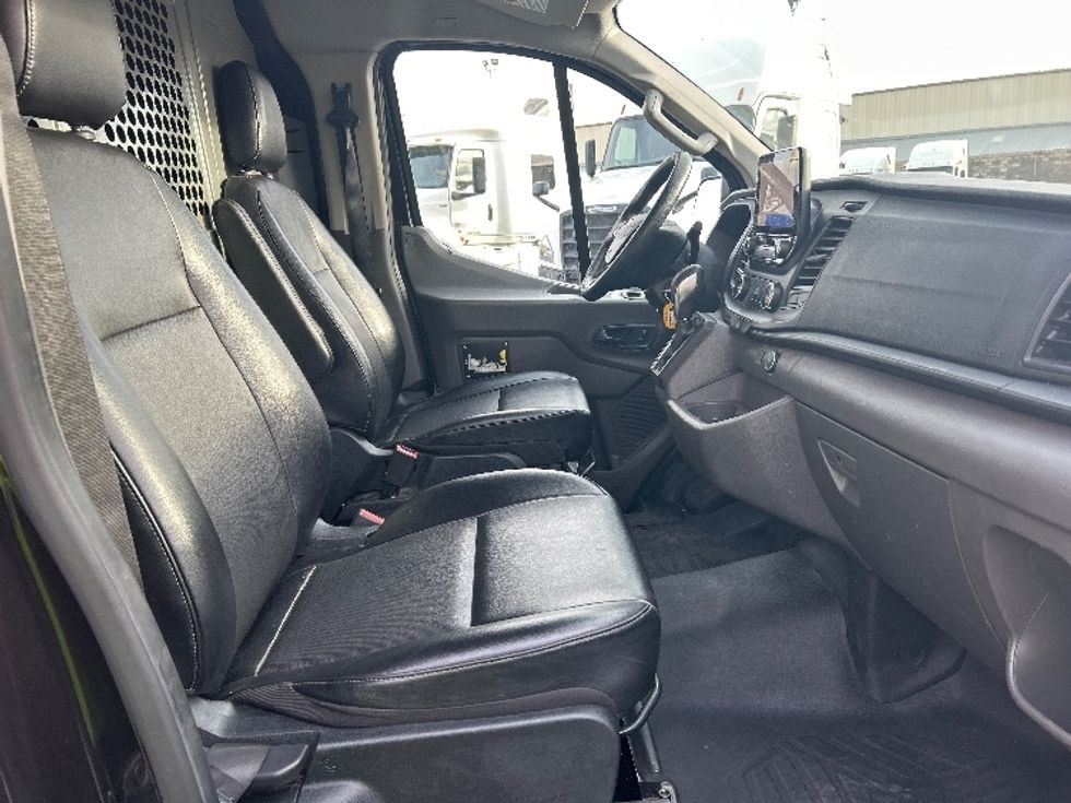Cargo Van (Panel Van)-Light and Medium Duty Trucks-Ford-2020-Transit 250-Las Vegas-NV-45,141\n\t\tmiles-$ 28,500 - Image 21