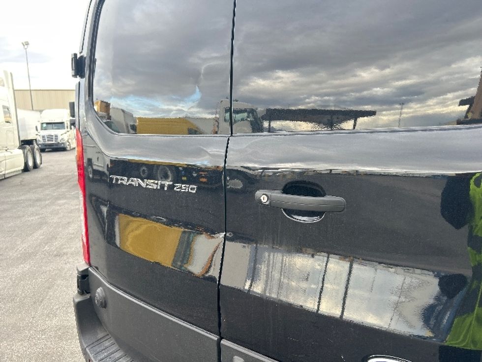 Cargo Van (Panel Van)-Light and Medium Duty Trucks-Ford-2020-Transit 250-Las Vegas-NV-45,141\n\t\tmiles-$ 28,500 - Image 25