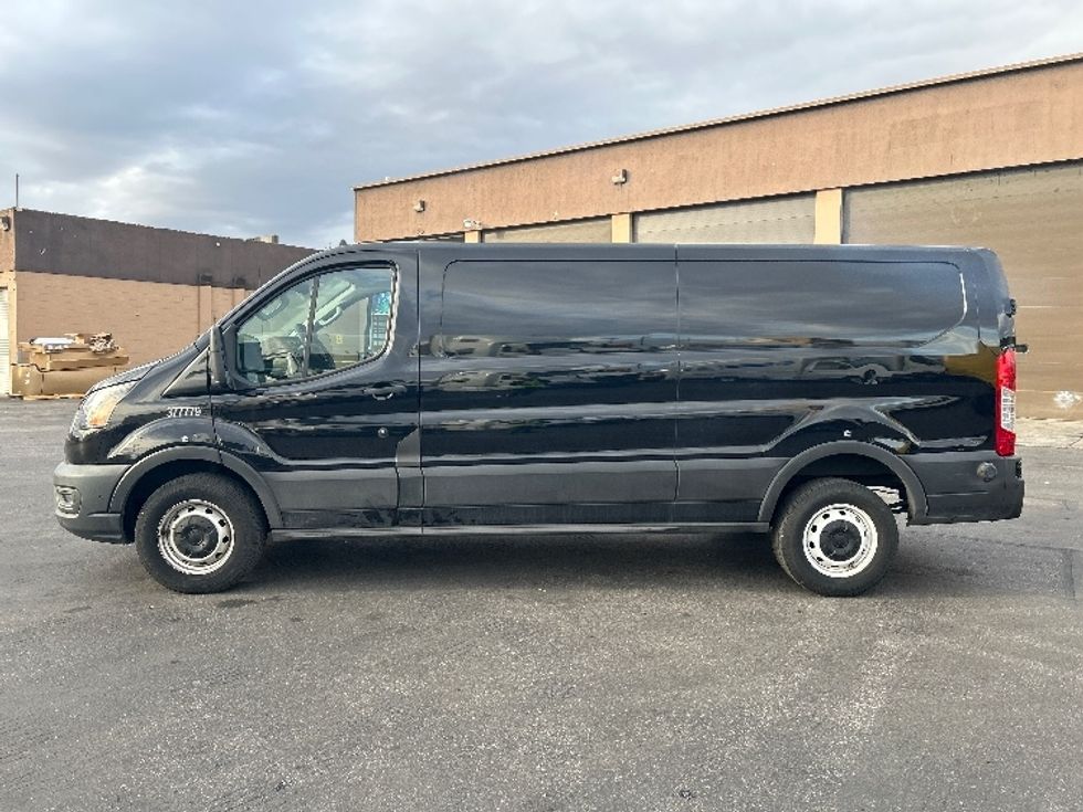 Cargo Van (Panel Van)-Light and Medium Duty Trucks-Ford-2020-Transit 250-Las Vegas-NV-45,141\n\t\tmiles-$ 28,500 - Image 4