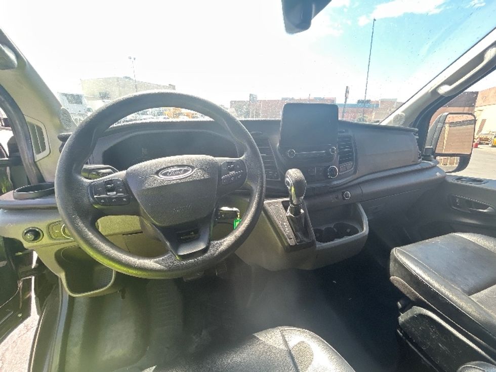 Cargo Van (Panel Van)-Light and Medium Duty Trucks-Ford-2020-Transit 250-Las Vegas-NV-52,602\n\t\tmiles-$ 31,750 - Image 17