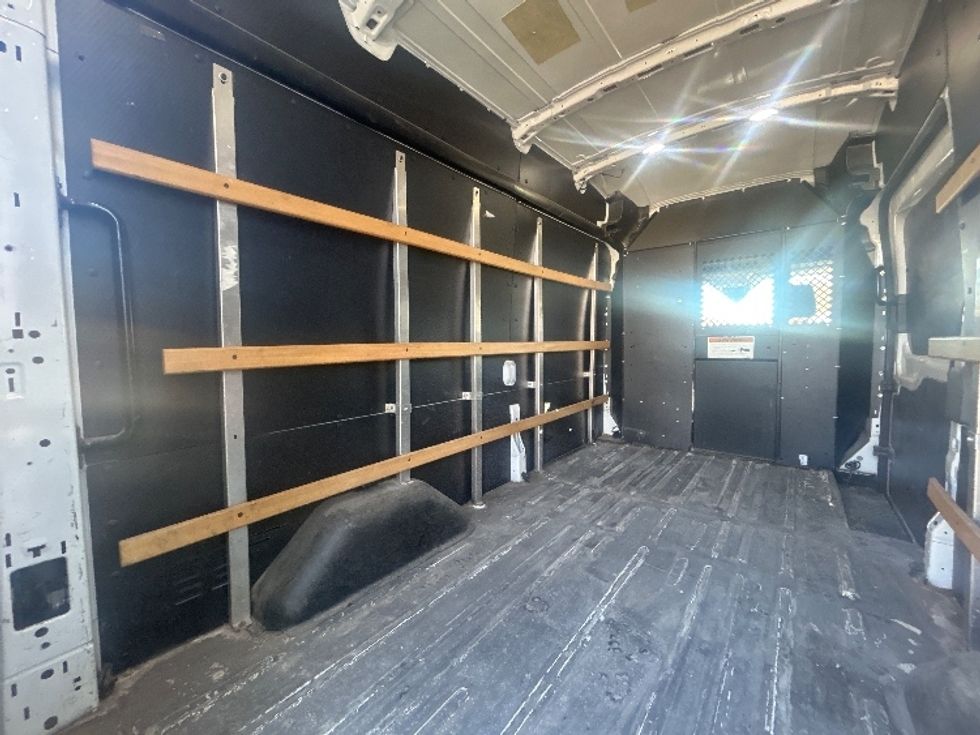 Cargo Van (Panel Van)-Light and Medium Duty Trucks-Ford-2020-Transit 250-Londonderry-NH-167,973\n\t\tmiles-$ 22,250 - Image 11