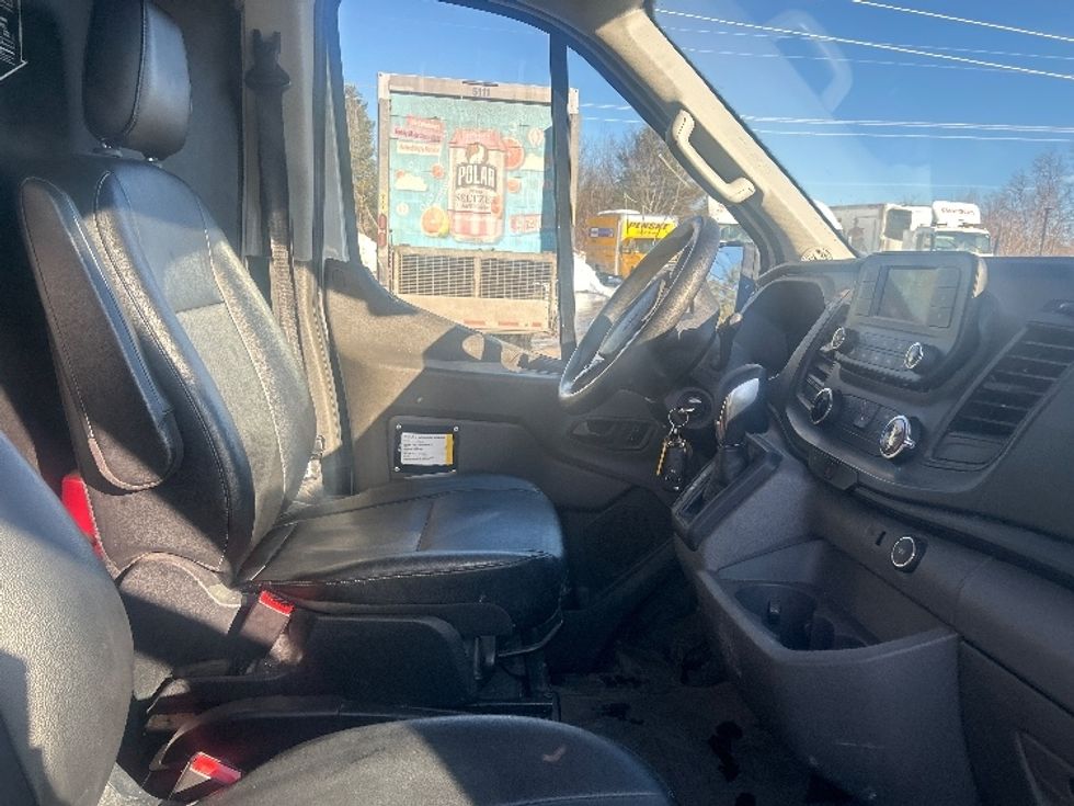 Cargo Van (Panel Van)-Light and Medium Duty Trucks-Ford-2020-Transit 250-Londonderry-NH-167,973\n\t\tmiles-$ 22,250 - Image 22