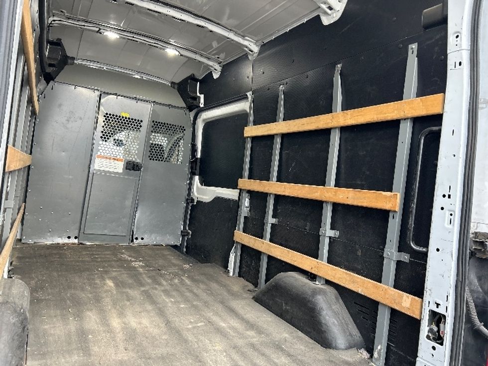Cargo Van (Panel Van)-Light and Medium Duty Trucks-Ford-2020-Transit 250-Mebane-NC-152,209\n\t\tmiles-$ 25,500 - Image 12