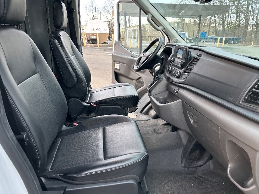 Cargo Van (Panel Van)-Light and Medium Duty Trucks-Ford-2020-Transit 250-Mebane-NC-152,209\n\t\tmiles-$ 25,500 - Image 22