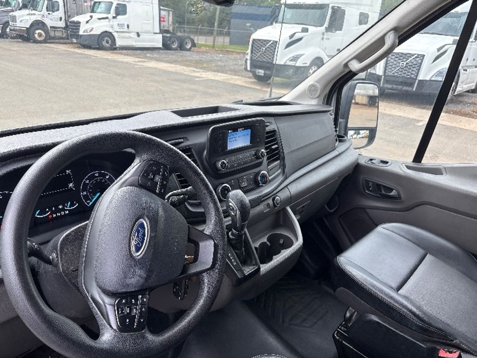 2020 Ford Transit photo 11