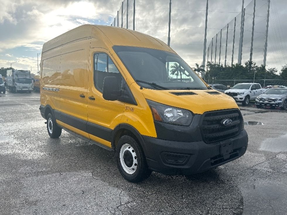 Cargo Van (Panel Van)-Light and Medium Duty Trucks-Ford-2020-Transit 250-Medley-FL-141,740\n\t\tmiles-$ 23,250 - Image 1
