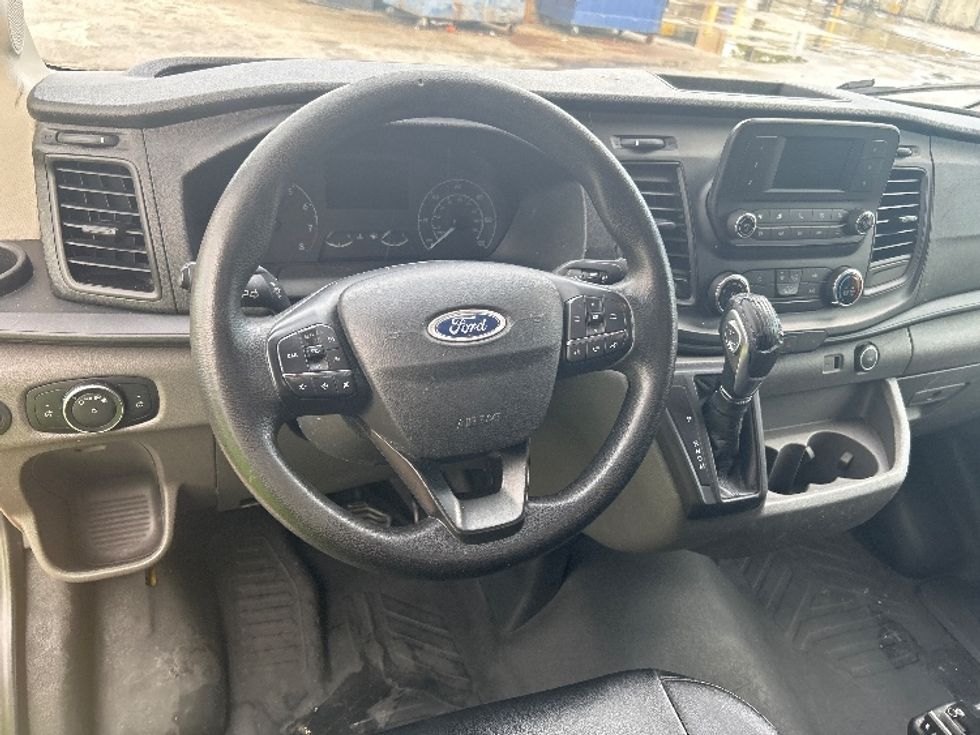 Cargo Van (Panel Van)-Light and Medium Duty Trucks-Ford-2020-Transit 250-Medley-FL-141,740\n\t\tmiles-$ 23,250 - Image 15