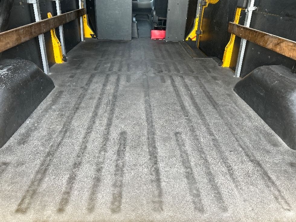 Cargo Van (Panel Van)-Light and Medium Duty Trucks-Ford-2020-Transit 250-Medley-FL-141,740\n\t\tmiles-$ 23,250 - Image 8