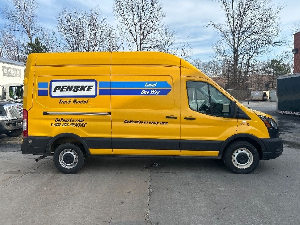 Cargo Van (Panel Van)-Light and Medium Duty Trucks-Ford-2020-Transit 250-Middlefield-OH-76,069\n\t\tmiles-$ 29,750 - Image 11
