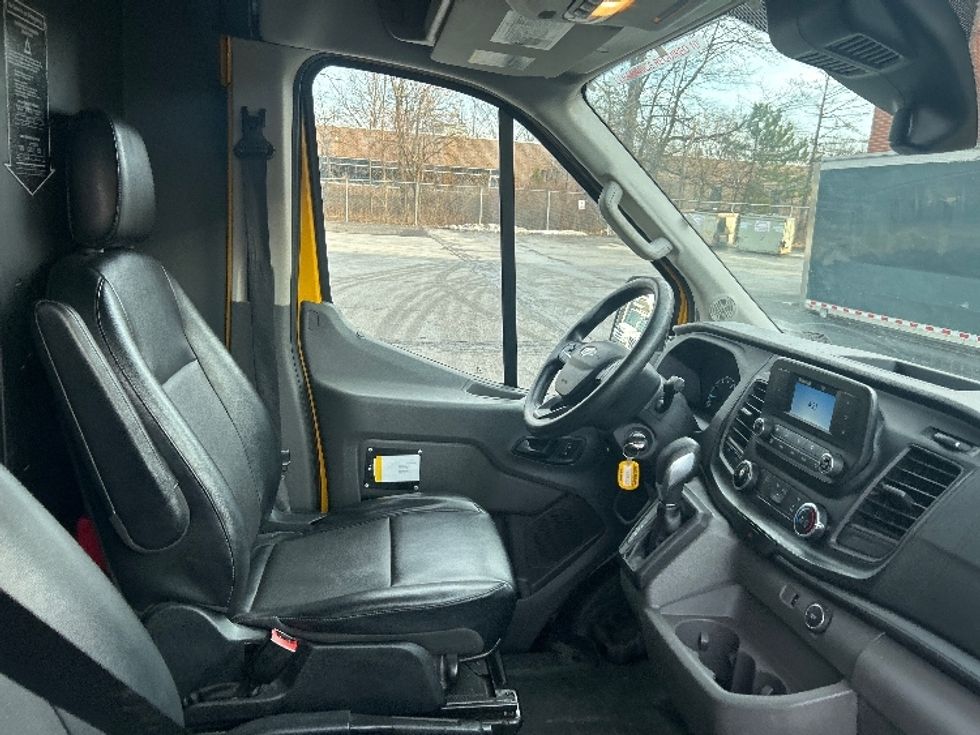 Cargo Van (Panel Van)-Light and Medium Duty Trucks-Ford-2020-Transit 250-Middlefield-OH-76,069\n\t\tmiles-$ 29,750 - Image 18