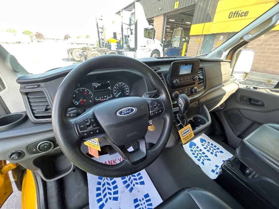 Cargo Van (Panel Van)-Light and Medium Duty Trucks-Ford-2020-Transit 250-Mississauga-ON-106,175\n\t\tkm-$ 37,750 - Image 15