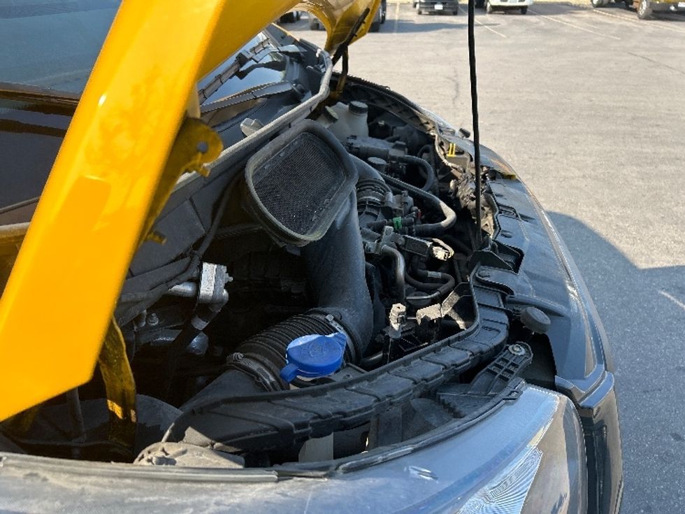 Cargo Van (Panel Van)-Light and Medium Duty Trucks-Ford-2020-Transit 250-Mississauga-ON-106,175\n\t\tkm-$ 37,750 - Image 20