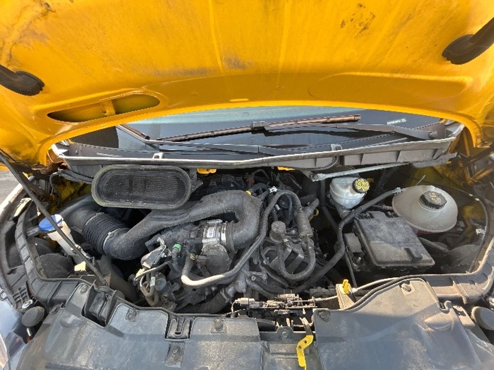 Cargo Van (Panel Van)-Light and Medium Duty Trucks-Ford-2020-Transit 250-Mississauga-ON-106,175\n\t\tkm-$ 37,750 - Image 22