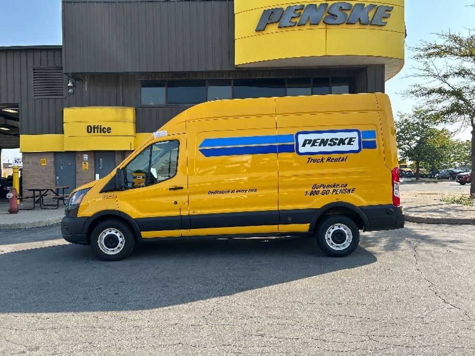 Cargo Van (Panel Van)-Light and Medium Duty Trucks-Ford-2020-Transit 250-Mississauga-ON-106,175\n\t\tkm-$ 37,750 - Image 4